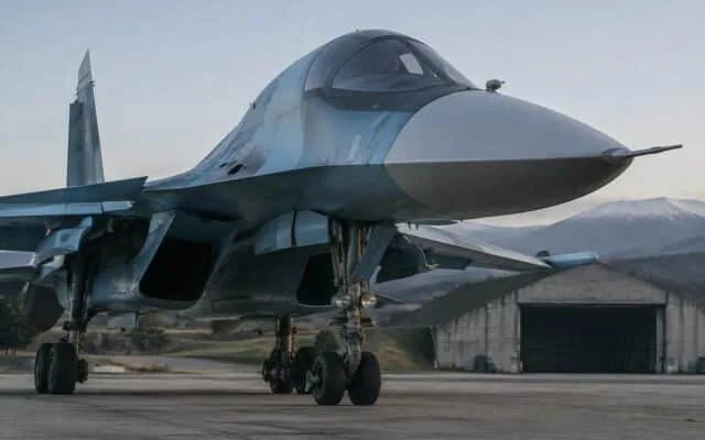 Avion Su-34