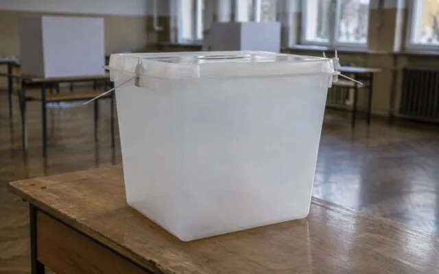 Urnă de vot pentru alegeri