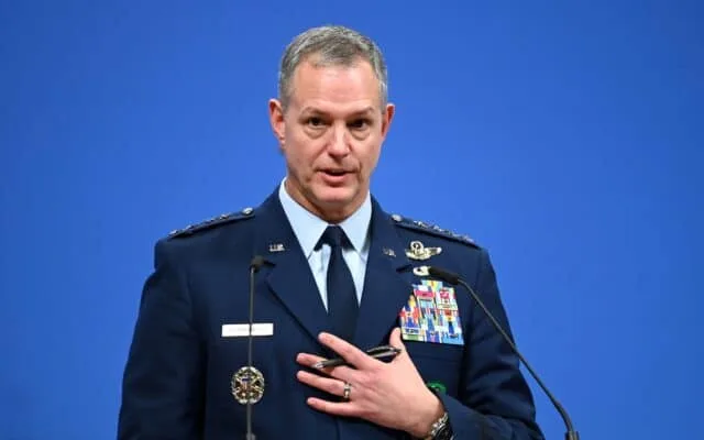 General american în uniformă militară