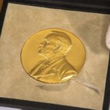 Portretul lui Alfred Nobel's pe medalie