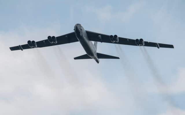 Bombardiere americane decolând