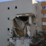 Demolarea blocului avariat