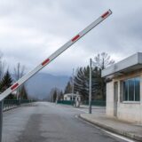 Barieră la trecerea frontierei