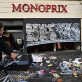 Jefuit în Paris
