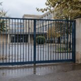 Liceu din Franța cu porțile închise