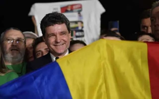 cota anuală pentru urși, Legea semnată de Nicușor Dan permite împușcarea a aproape 1.000 de urși pe an în 2026 și 2027