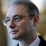 Persoană implicată în negocierile politice