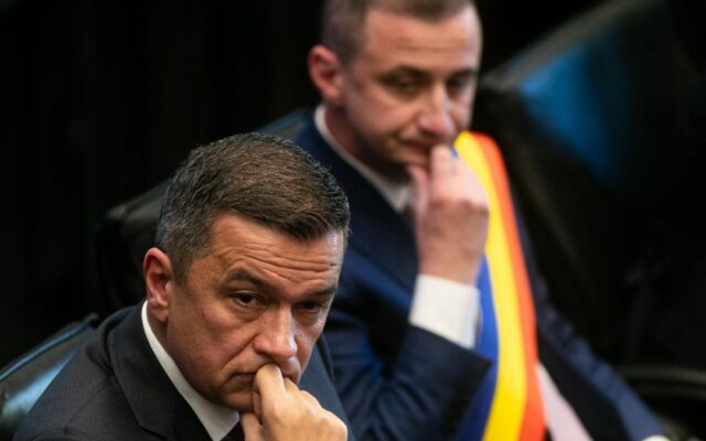 negocieri PSD, Grindeanu cere negocieri cu Luca Niculescu pentru guvernare. Lideri PSD susțin trecerea în opoziție
