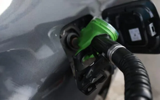 Prețul carburanților la pompă