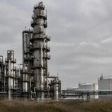 Instalații industriale de rafinare a petrolului