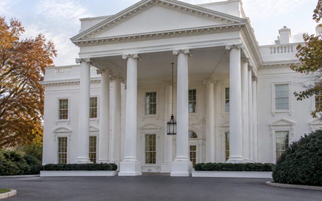 Sediul White House North Portico