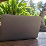Laptop pentru viza E33G în Bali